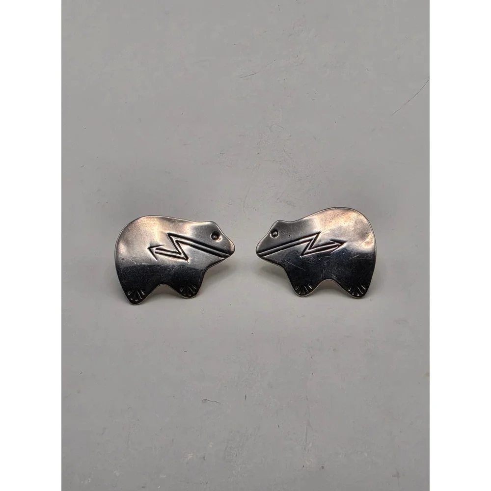 Vintage 1989 D. Justus Sterling Silver Heartline Bear Stud Earrings Southwestern
